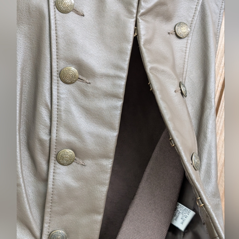 Nygard Collection Brown Leather Steampunk Style Vest Hook Closure Button Detail - Picture 6 of 14